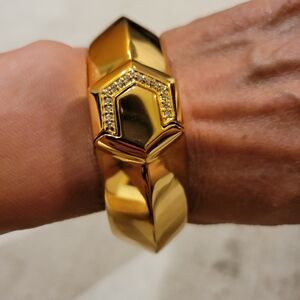 INDIA HICKS Gold Casino Cuff Bracelet
